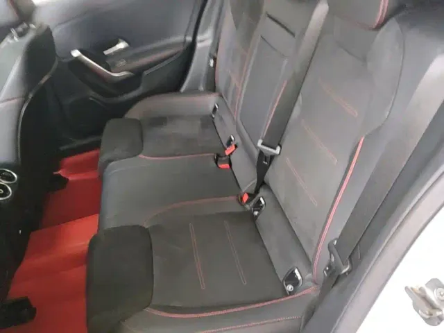 Mercedes-Benz A-Class — Фото автомобиля 16