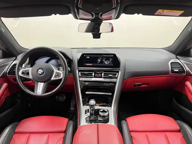 BMW 8 Series — Фото автомобиля 23