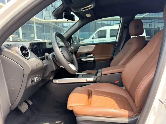 Mercedes-Benz GLB-Class — Фото автомобиля 3