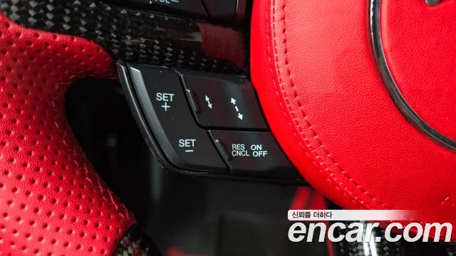 Ford Mustang — Фото автомобиля 13