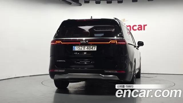 Kia Canival Carnival 4 поколение Дизель 9 мест Signature — Фото автомобиля 4