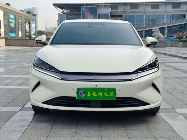 BYD Qin L — Фото автомобиля 2