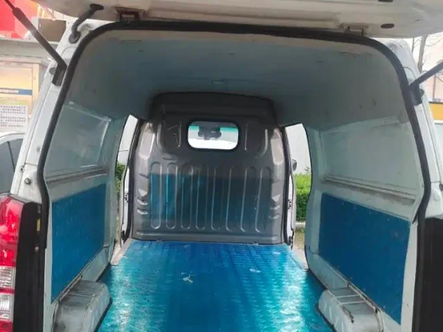 Shineray SRM Xinyuan New Energy Hiace EV — Фото автомобиля 6