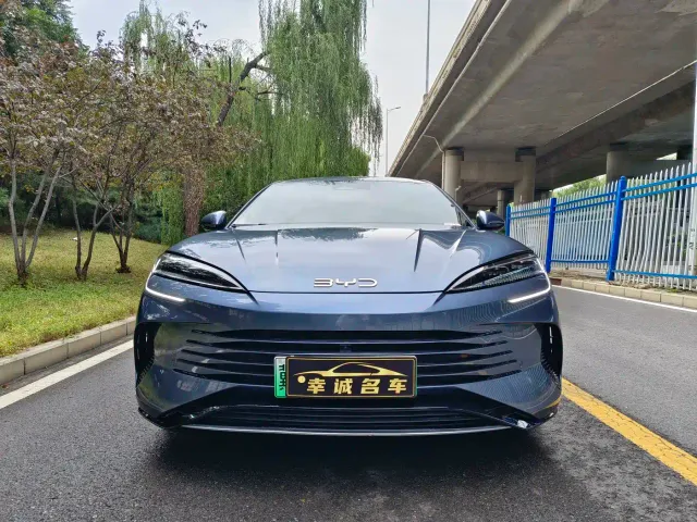 BYD Seal — Фото автомобиля 2