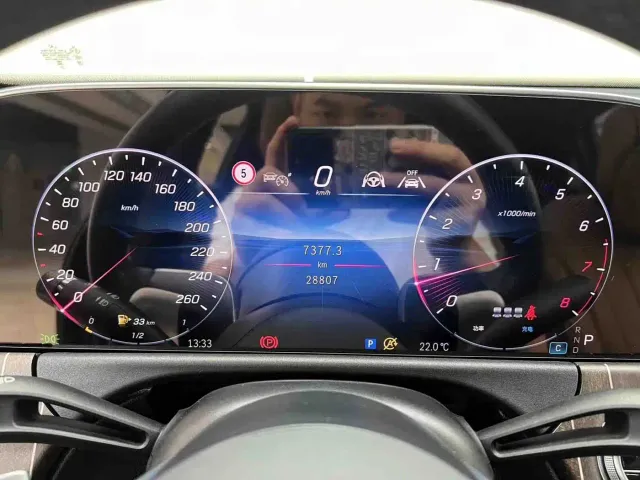 Mercedes-Benz E-Class — Фото автомобиля 22