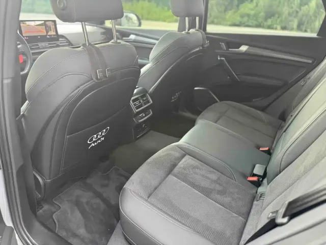 Audi Q5L Sportback — Фото автомобиля 6