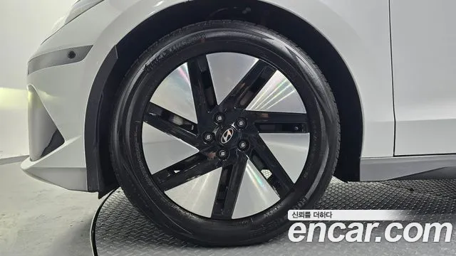Hyundai Ioniq 6 — Фото автомобиля 5