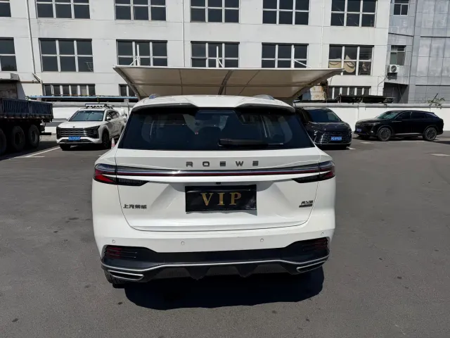 Roewe RX5 — Фото автомобиля 8