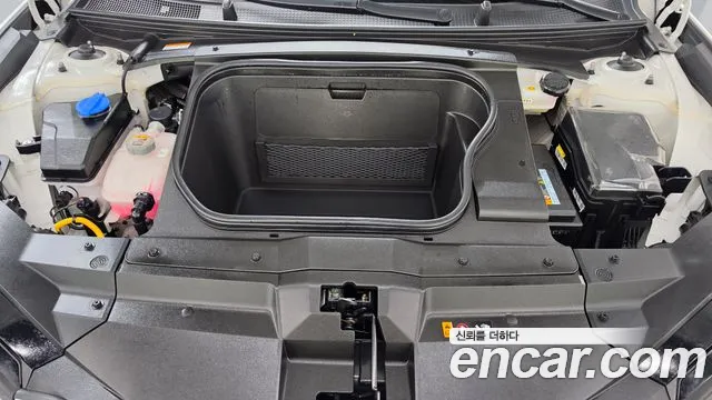 Hyundai Ioniq 6 — Фото автомобиля 9