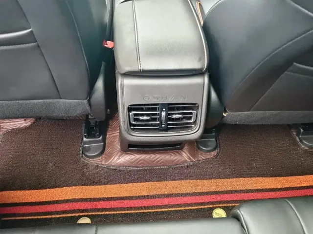 Changan Oshan Changan Oshan X7 PLUS 2022 1.5T Blue Whale Edition Auto Executive — Фото автомобиля 11