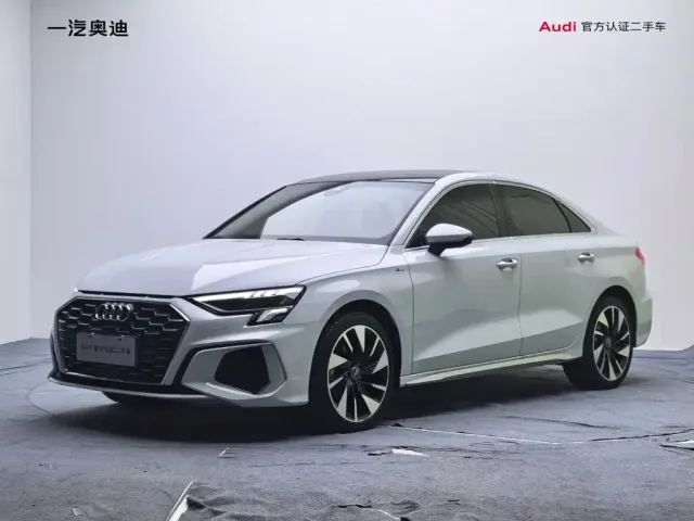 Фотография автомобиля — Audi A3