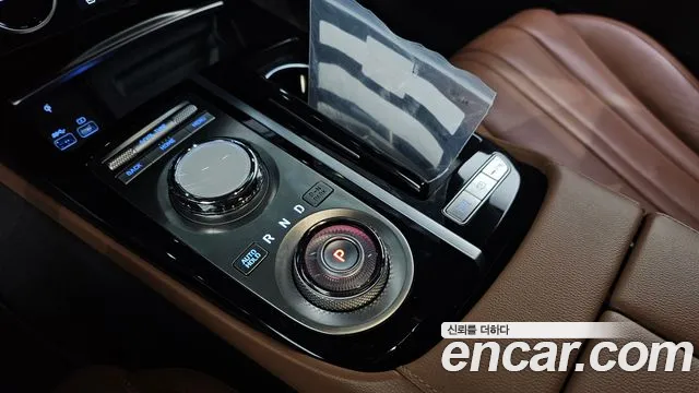 Genesis G80 RG3 — Фото автомобиля 12