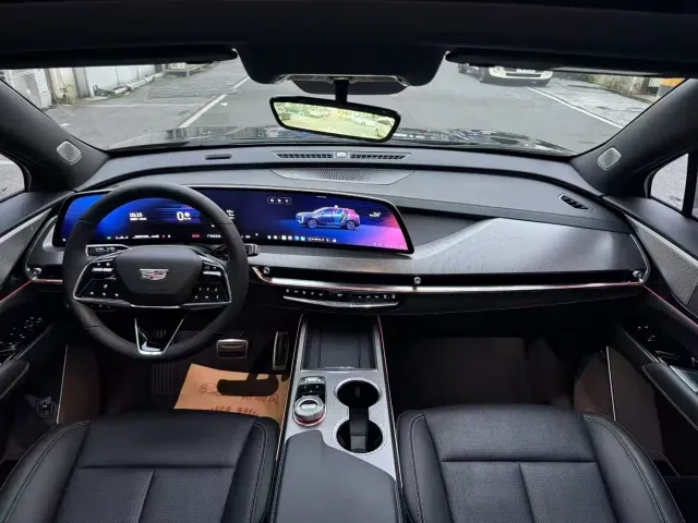 Cadillac XT5 — Фото автомобиля 6