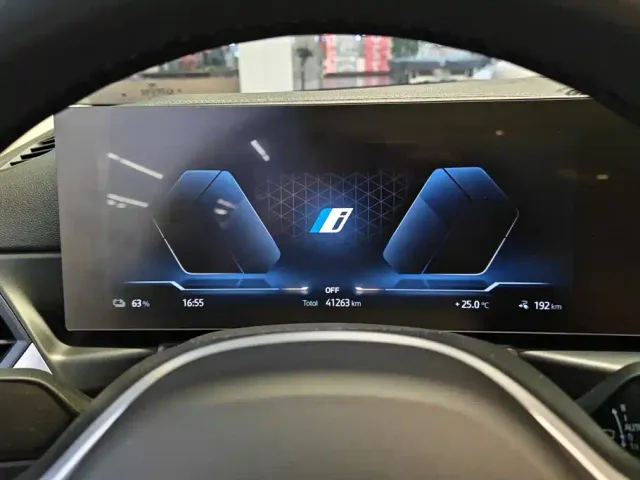 BMW i3 — Фото автомобиля 14