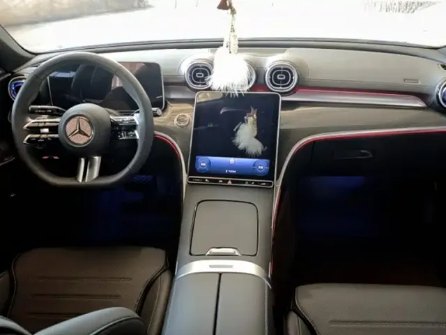 Mercedes-Benz C-Class — Фото автомобиля 2