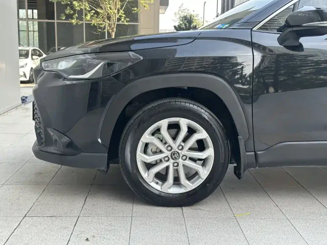 Toyota Frontlander — Фото автомобиля 5