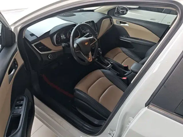 Chevrolet Monza — Фото автомобиля 14