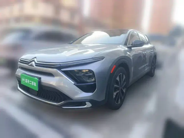 Фотография автомобиля — Citroen C5 X