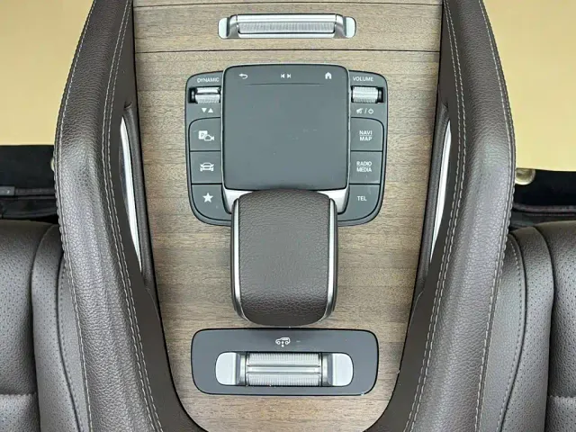 Mercedes-Benz GLE-Class — Фото автомобиля 22