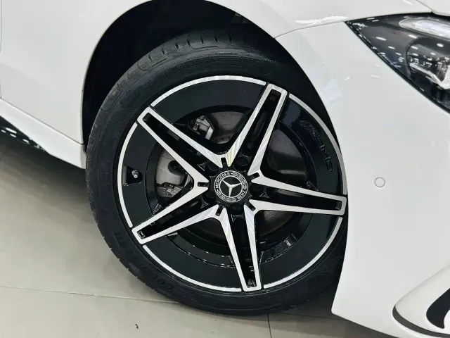 Mercedes-Benz C-Class — Фото автомобиля 10