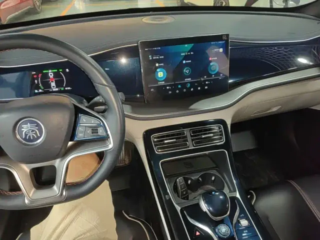 BYD Qin PLUS — Фото автомобиля 9