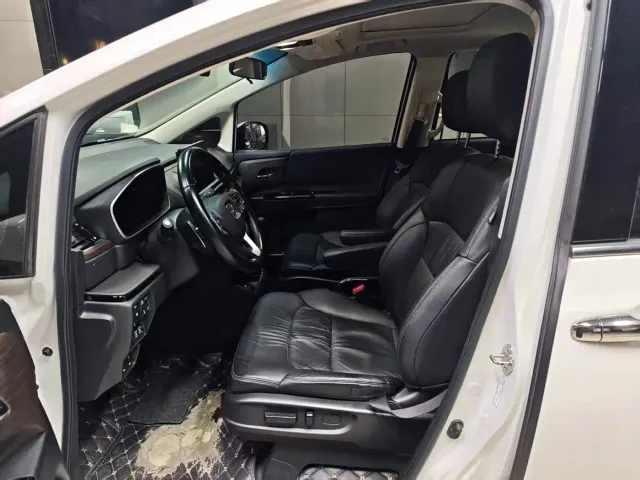 Honda Odyssey — Фото автомобиля 4