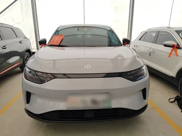 Leapmotor C11 — Фото автомобиля 2