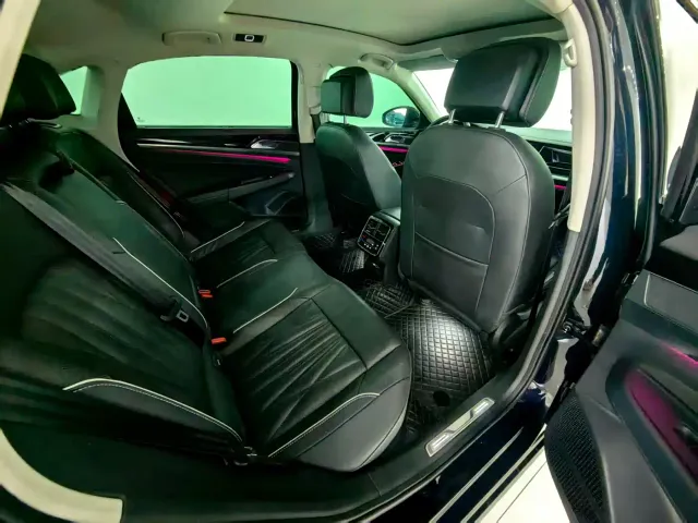 Volkswagen Passat — Фото автомобиля 11