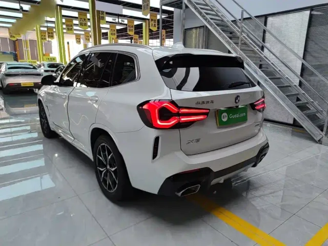 BMW X3 — Фото автомобиля 4