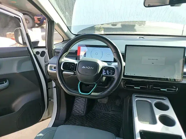 GAC Aion Y — Фото автомобиля 10