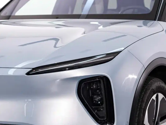 Nio ES6 — Фото автомобиля 10