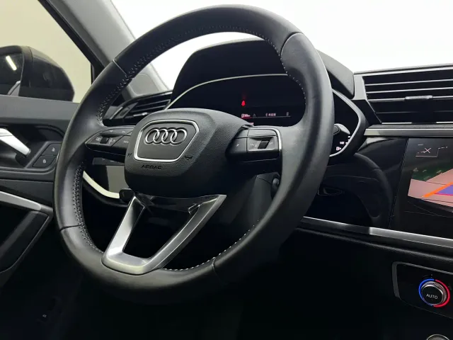 Audi Q3 — Фото автомобиля 13