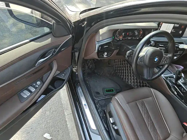 BMW 5 Series — Фото автомобиля 15