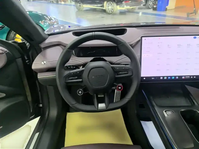 Xiaomi SU7 — Фото автомобиля 10