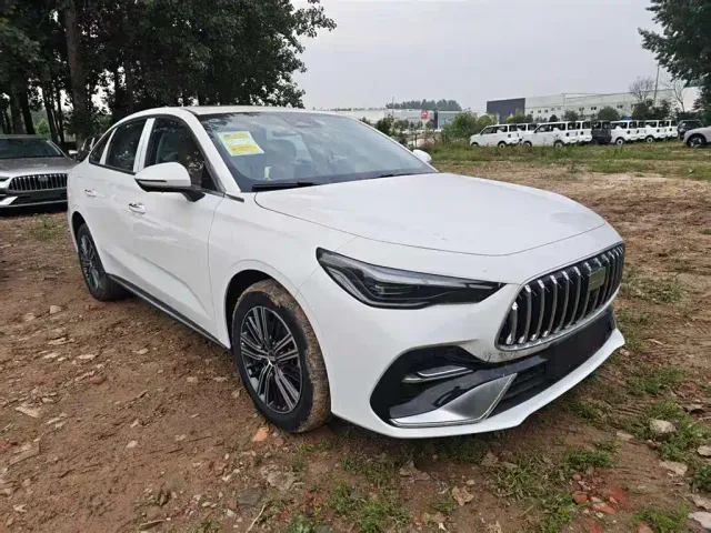 Geely Galaxy Stellar 6 — Фото автомобиля 3