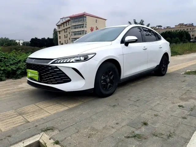 Фотография автомобиля — BYD Qin PLUS