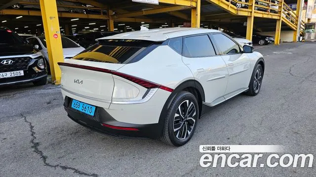 Kia EV6 — Фото автомобиля 4