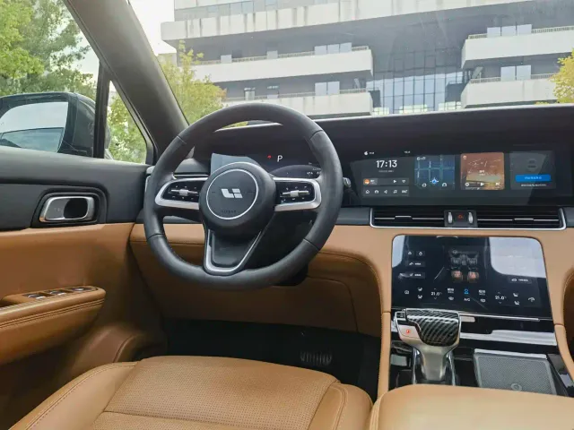 Li Auto ONE — Фото автомобиля 10