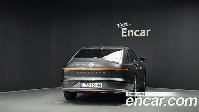 Hyundai Grandeur Grandeur (GN7) 2.5 Бензин 2WD — Фото автомобиля 4
