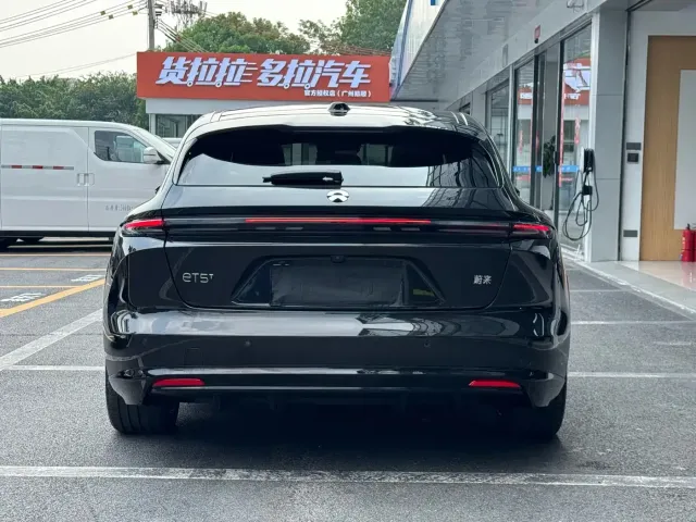 Nio ET5 Touring — Фото автомобиля 6