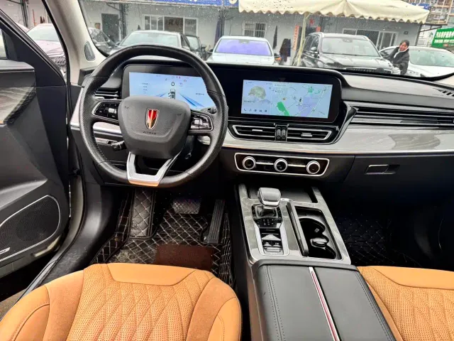 Hongqi HS5 — Фото автомобиля 4