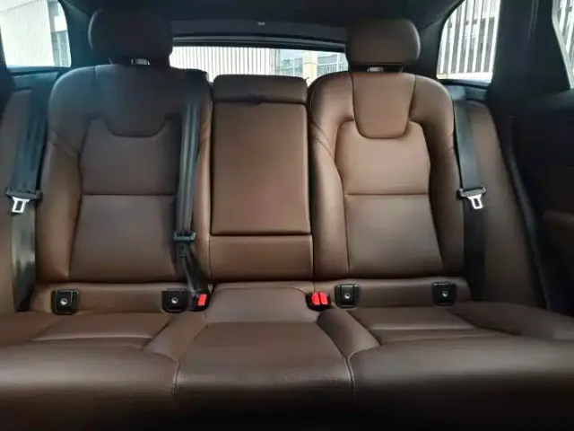 Volvo XC60 — Фото автомобиля 5