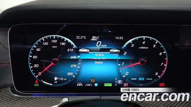 Mercedes-Benz CLS-Class — Фото автомобиля 8