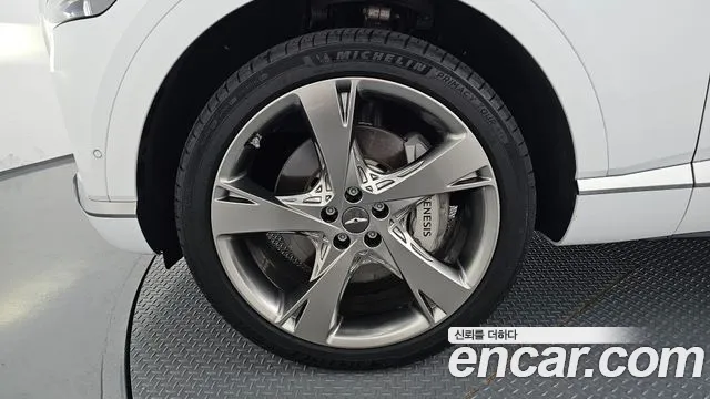 Genesis GV80 2.5T Бензин AWD — Фото автомобиля 4