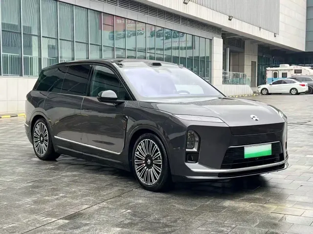 Nio ES8 — Фото автомобиля 3