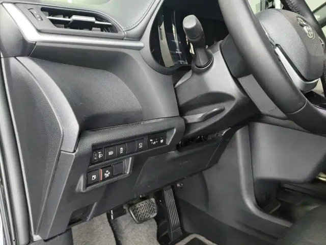 Toyota Granvia — Фото автомобиля 8