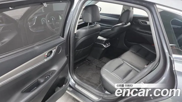 Hyundai Grandeur (New) Hybrid — Фото автомобиля 17