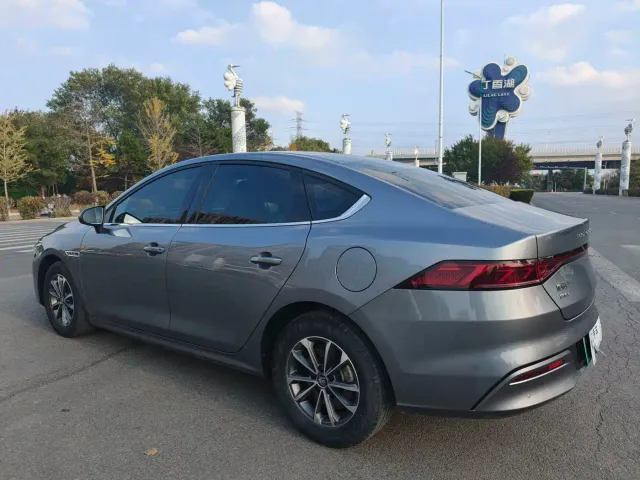 BYD Qin PLUS — Фото автомобиля 9