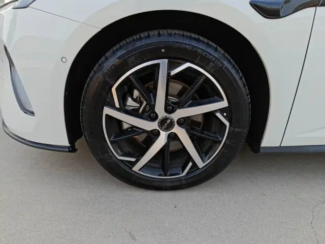 BYD Seal 07 DM-i — Фото автомобиля 22