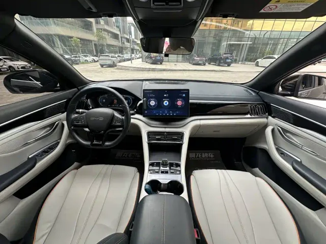 BYD Song PLUS — Фото автомобиля 6
